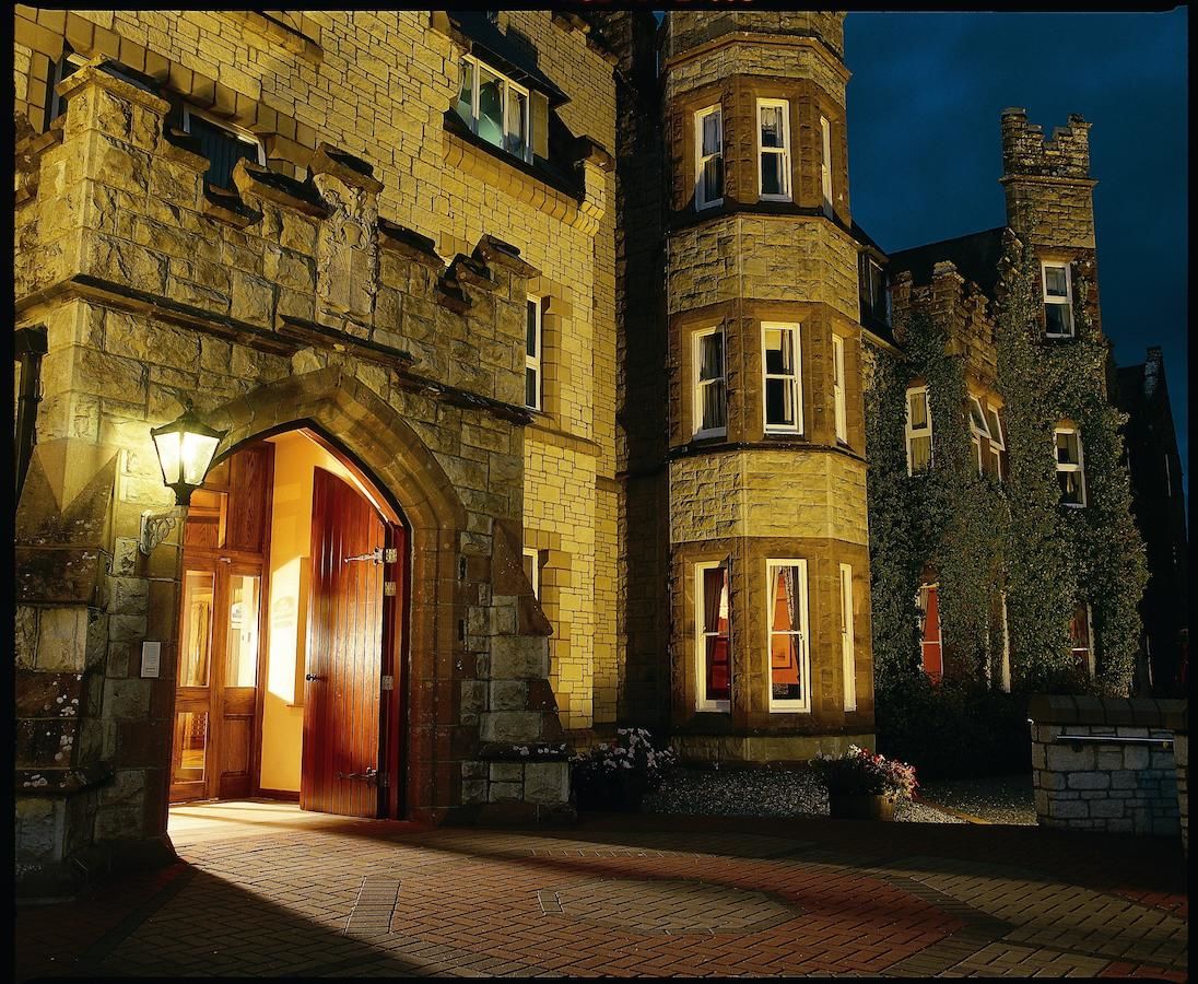 Отель Breaffy House Hotel and Spa Каслбар